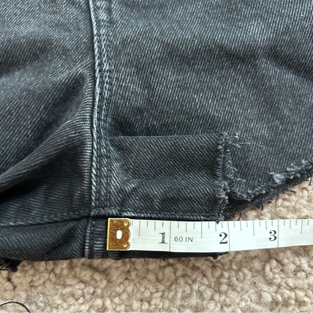 White Fox Vintage Black Hold On Tight Denim Shorts NWT Size Small - Picture 9 of 10